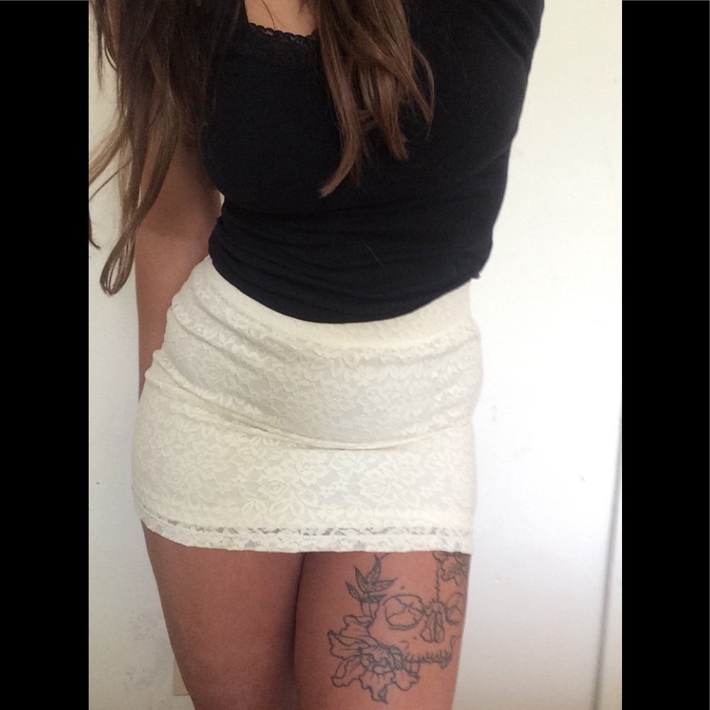 Lace pencil skirt